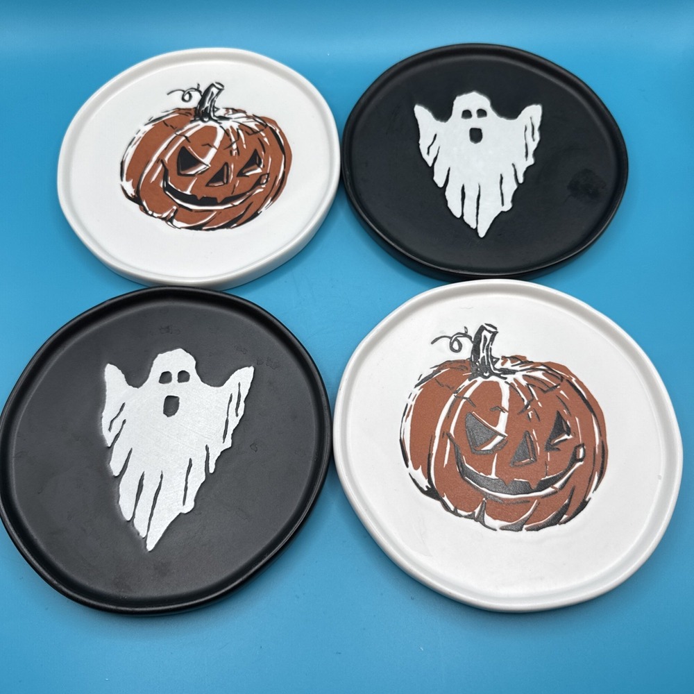 Target Threshold Halloween Appetizer Plates 6" Retired Jackolantern and Ghost‎